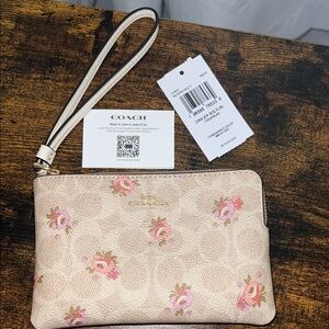 NWT Coach Cream and Pink Floral Clutch Wristlet